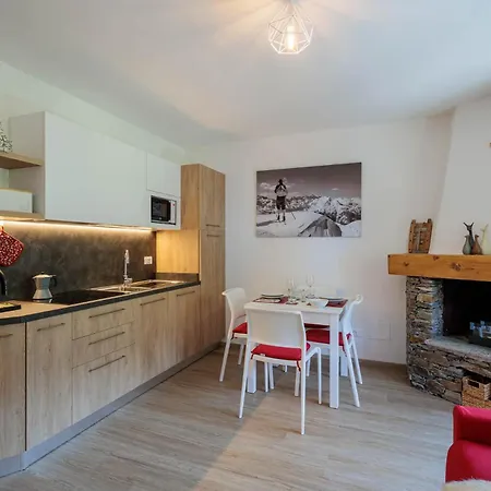 Revo - Rocca Fiorita * Aprica